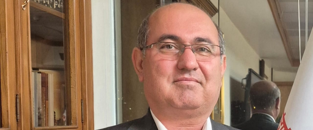 پیام انقلابی و جهادی دکتر غلامرضا دهقان ناصرآبادی، نماینده مردم کازرون و کوه‌چنار، به مناسبت هفته بسیج سازندگی؛ «بسیج سازندگی؛ تجلیِ اراده‌ی جهادیِ بسیجیان در میادینِ آبادانی و خدمت»