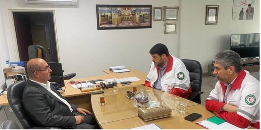 دیدار نماینده مردم شریف شهرستان های کازرون و کوهچنار در مجلس شورای اسلامی با رئیس جمعیت  هلال احمر کشور و پیگیری نیازهای حوزه‌ی انتخابیه