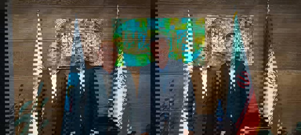 دیدار دکتر غلامرضا دهقان ناصرآبادی  نماینده مردم شریف شهرستان های کازرون و کوه‌چنار در مجلس شورای اسلامی با مدیرعامل بیمه ایران 