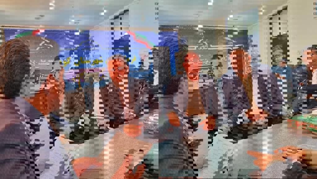 بازدید رئیس مرکز سرمایه‌گذاری وزارت میراث فرهنگی از شهرستان کوه‌چنار با همراهی دکتر دهقان ناصرآبادی