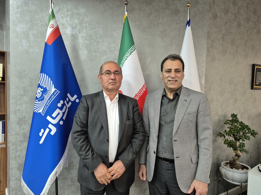 دیدار دکتر دهقان ناصرآبادی با مدیرعامل بیمه تجارت نو برای پیگیری مسائل حوزه انتخابیه