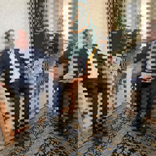  پیگیری جدی مشکلات بخش کشاورزی کازرون و کوهچنار در دیدار نماینده مجلس با وزیر جهاد کشاورزی