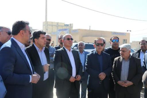 بازدید میدانی نماینده کازرون و کوه‌چنار از طرح‌های راه و مسکن / تأکید بر تسریع در تکمیل پروژه‌های عمرانی شهرستان